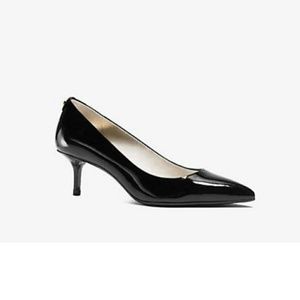 Michael Kors black pumps